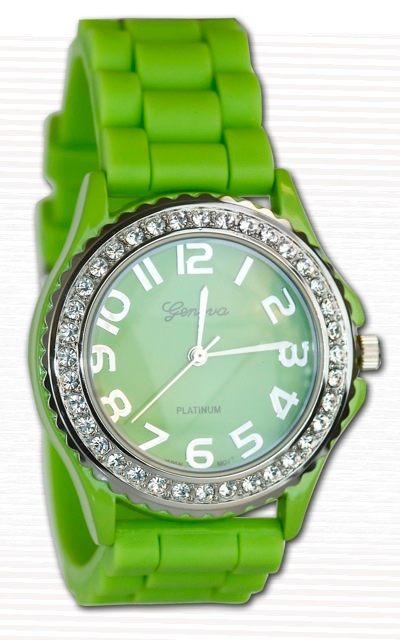  Watches on Cool Watch Promotion In Downtown Milford   Detroit Mommies